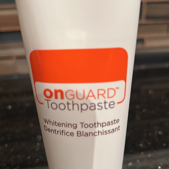 💕3/$20 - Doterra OnGuard toothpaste
Select 3/20 items from my closet- offer $20 - Picture 2 of 4
